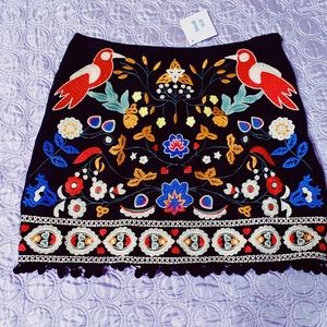 BNWT designer patterned skirt